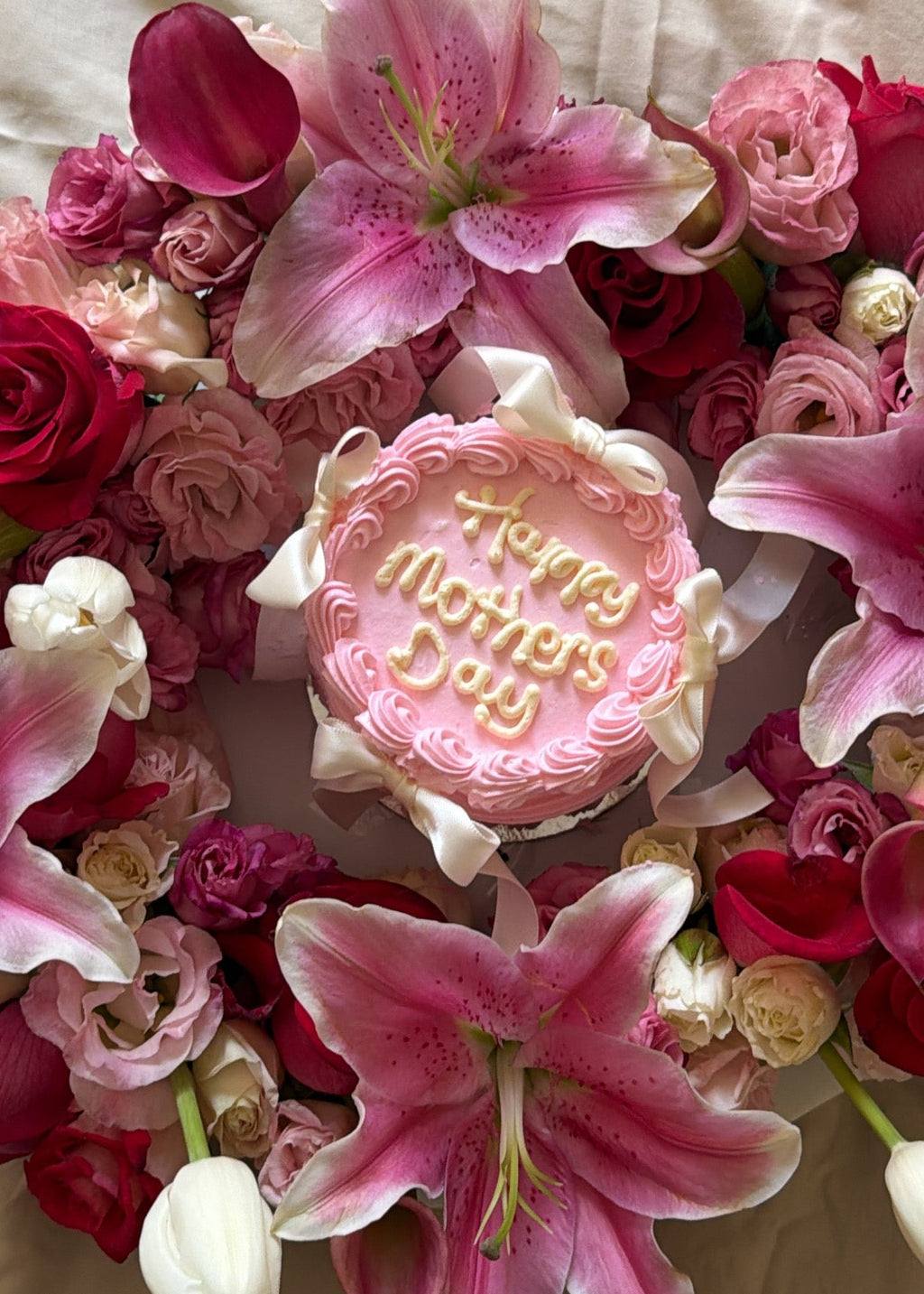 Berry blush cake in bloom